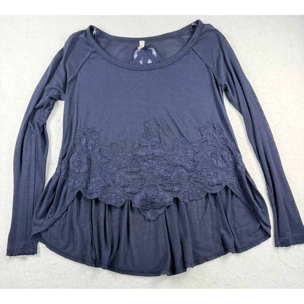 Free People That's Amore High Low Crochet Lace Tee Navy Blue Size Small Y2K